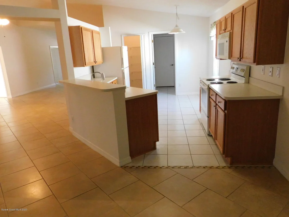 Photo of 485 Benton Drive
