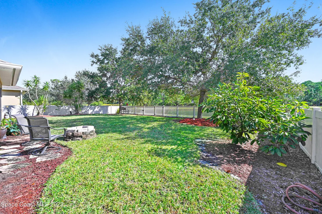 Photo of 306 Abernathy Circle SE