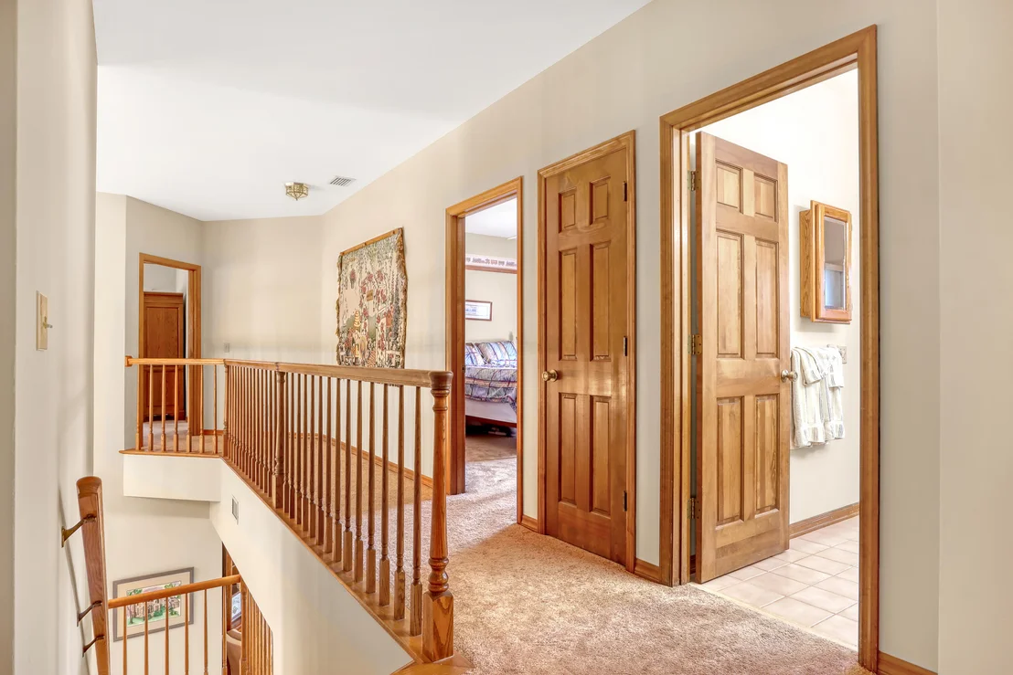 Photo of 561 Nightingale Drive