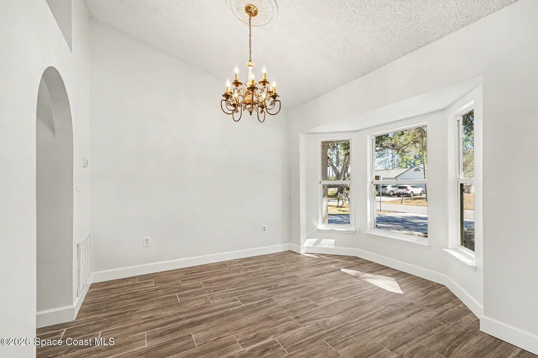 Photo of 7350 Bartow Avenue