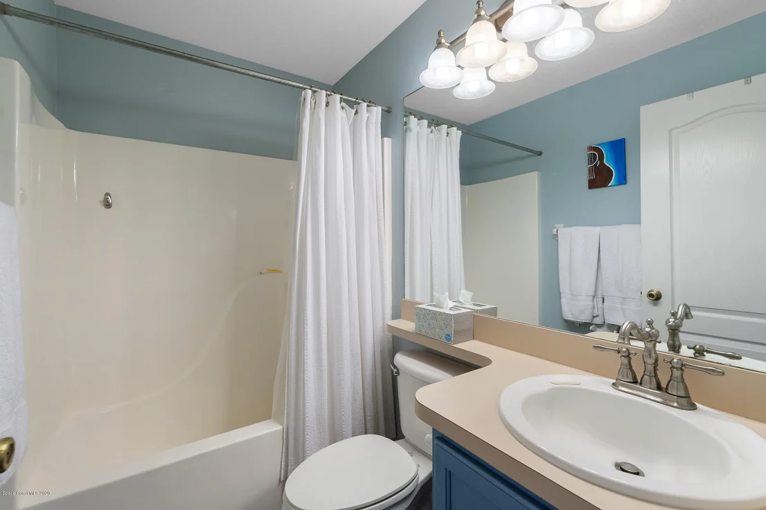 Photo of 817 Honeysuckle Drive