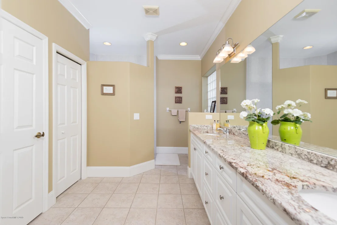 Photo of 2033 Woodfield Circle