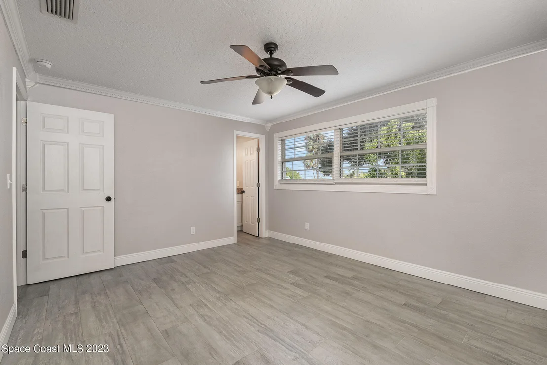 Photo of 947 Bluewater Drive