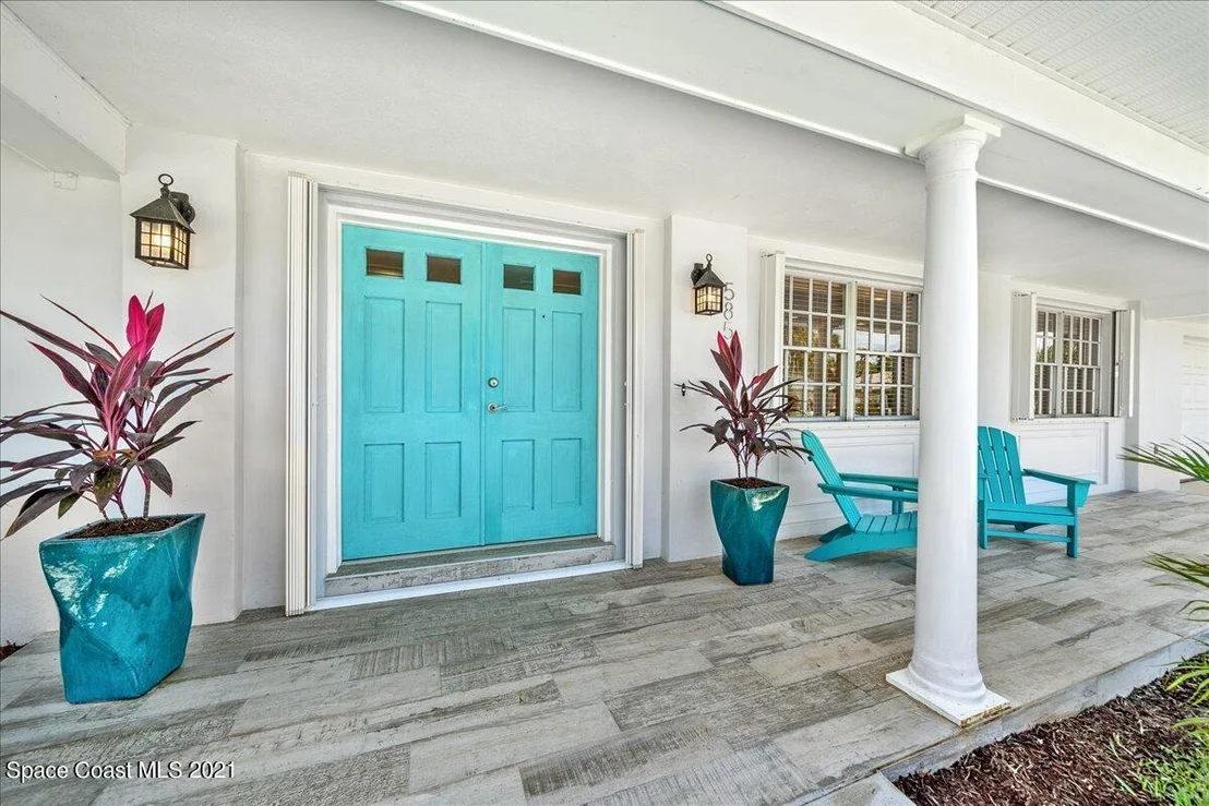 Photo of 585 Bahama Drive