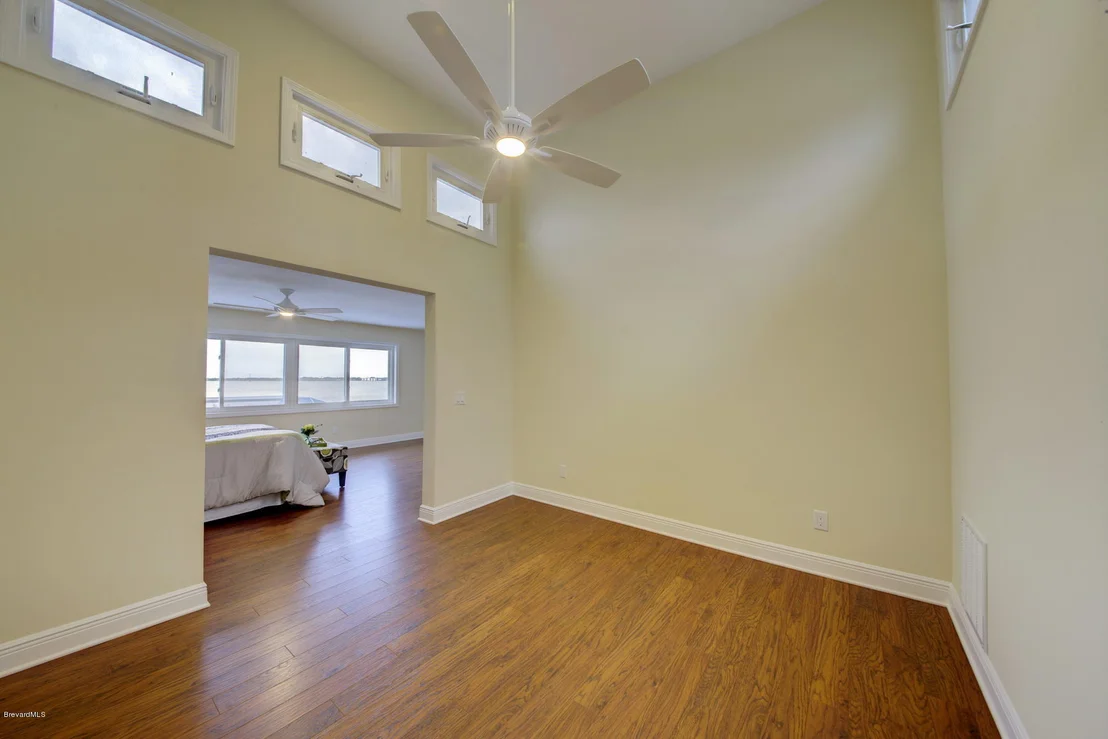 Photo of 427 Riverview Lane