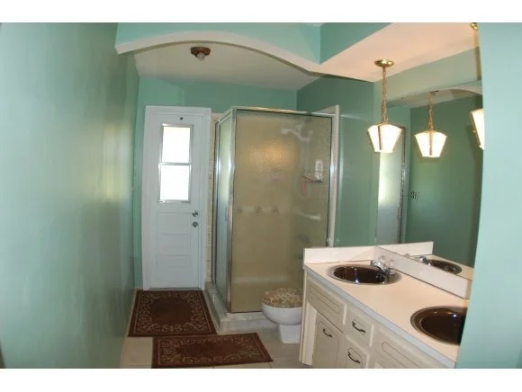 Photo of 4050 Pinewood