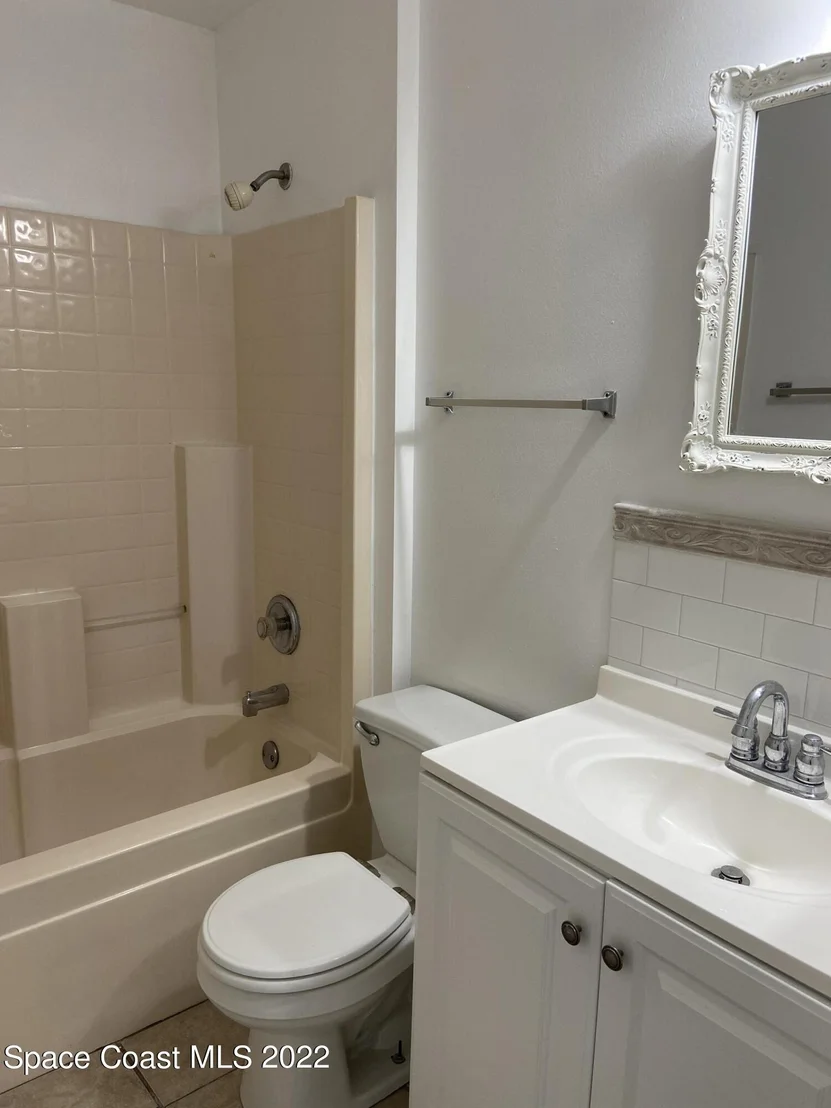 Photo of 2101 Lansing Street