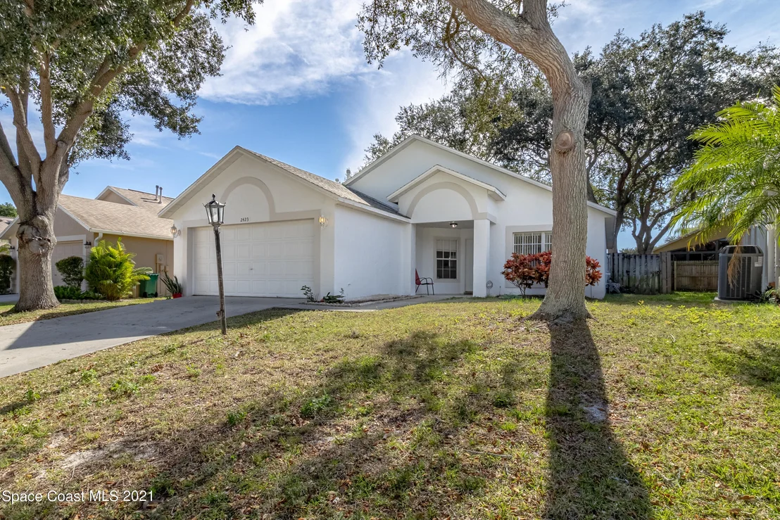 Photo of 2423 Saint Johns Lane