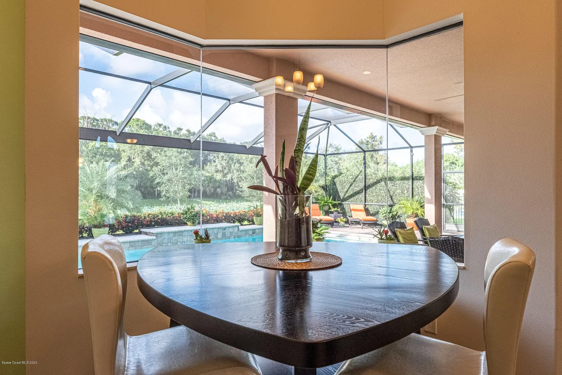 Photo of 824 Lorenza Place