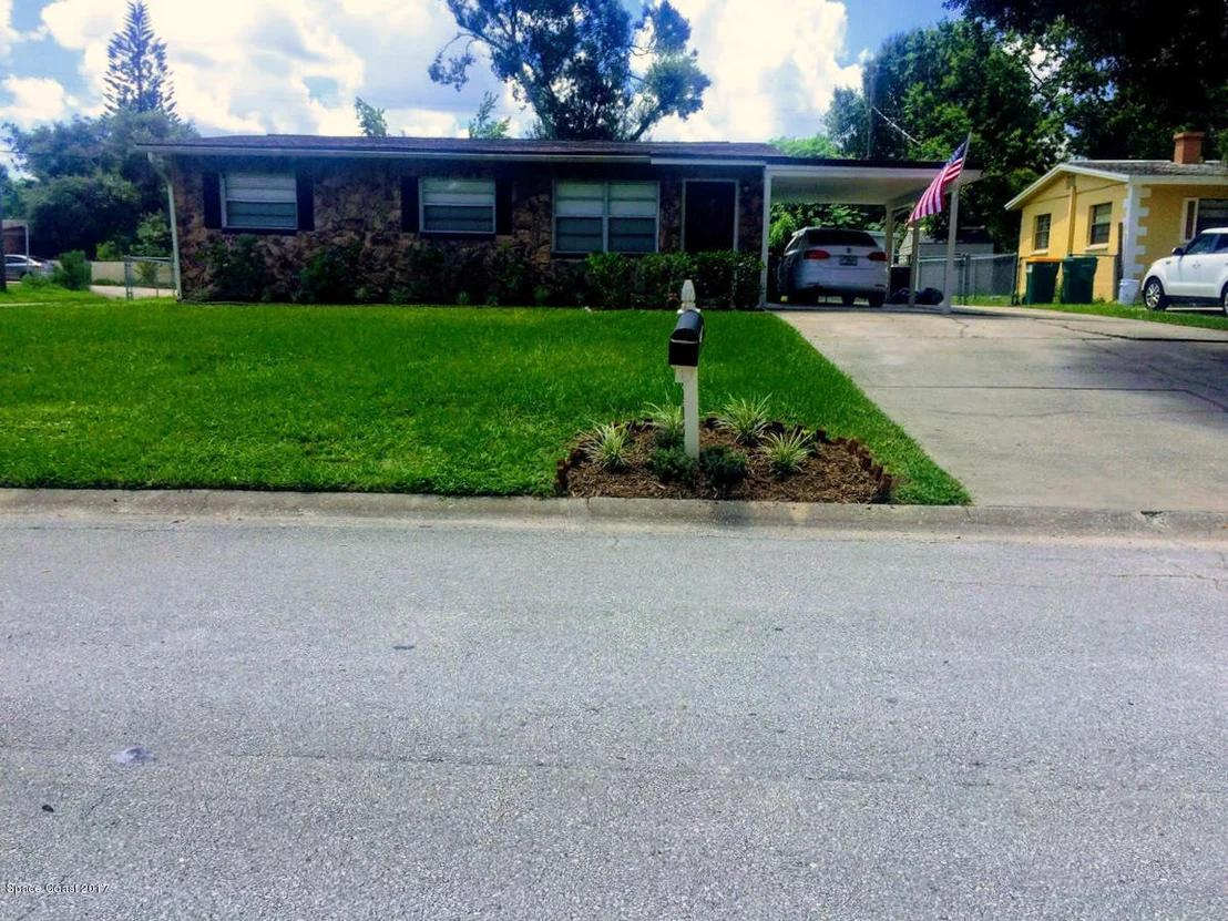 Photo of 2285 Dordon Drive