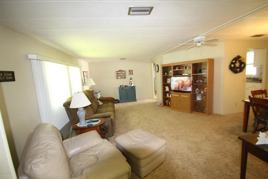 Photo of 553 Ruth Circle