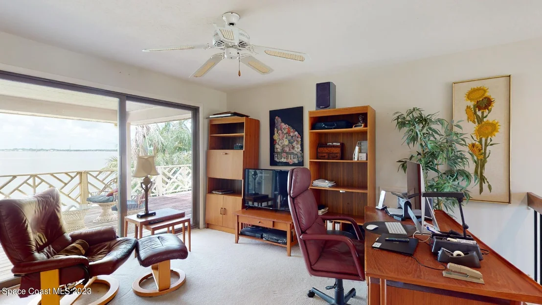 Photo of 421 Riverview Lane