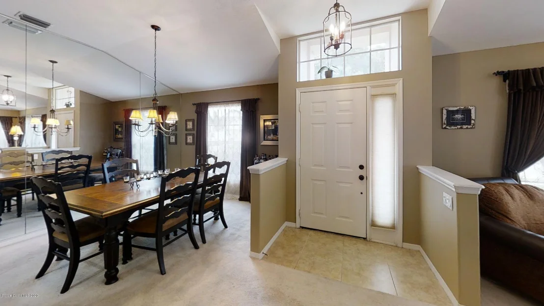 Photo of 1670 Rustic Way
