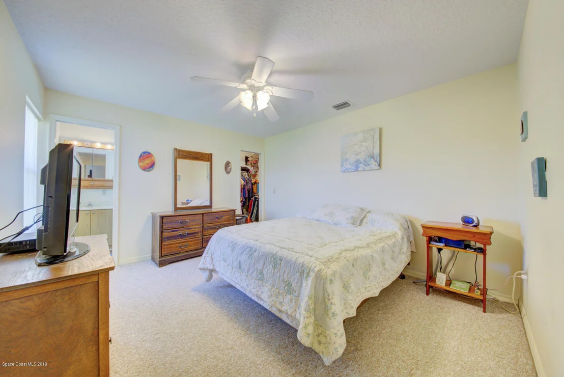 Photo of 6845 Cedar Avenue
