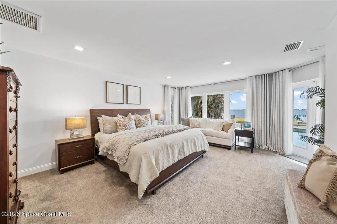 Photo of 408 Riverside Drive