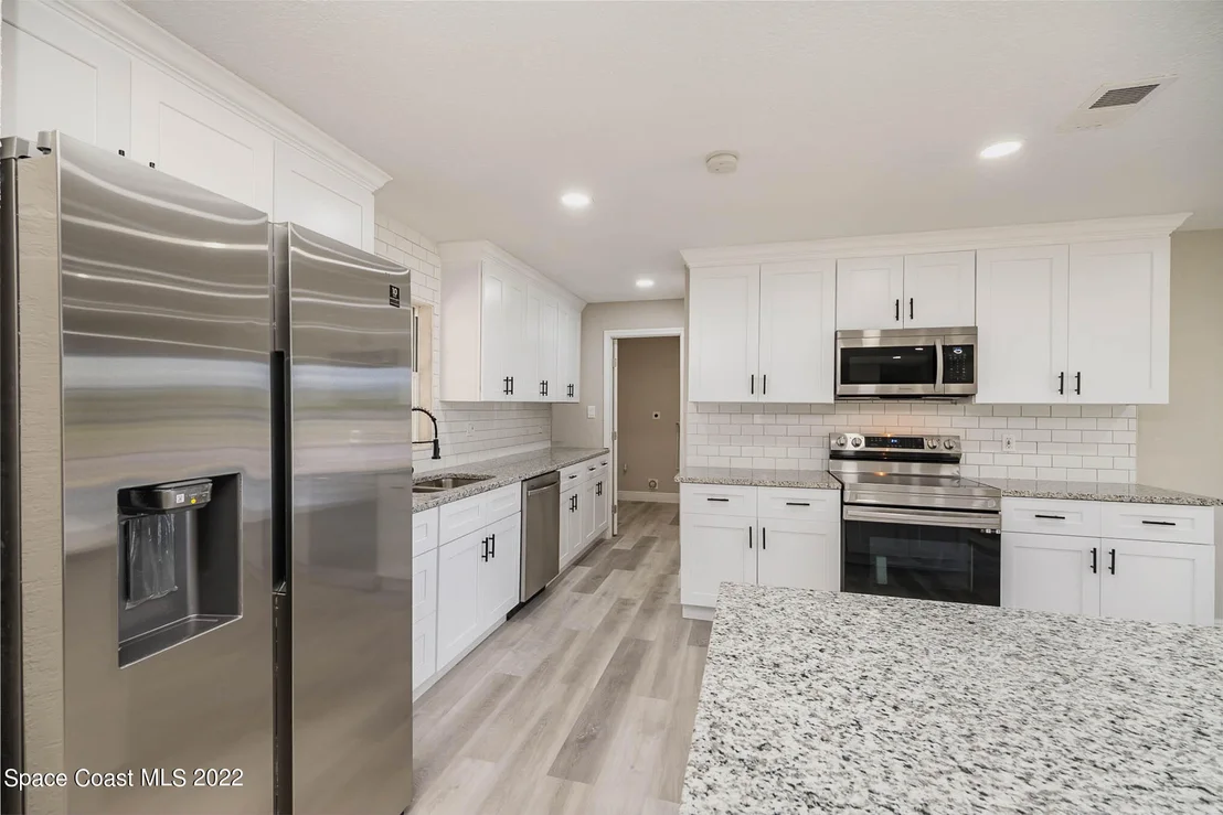 Photo of 5465 Curtis Boulevard