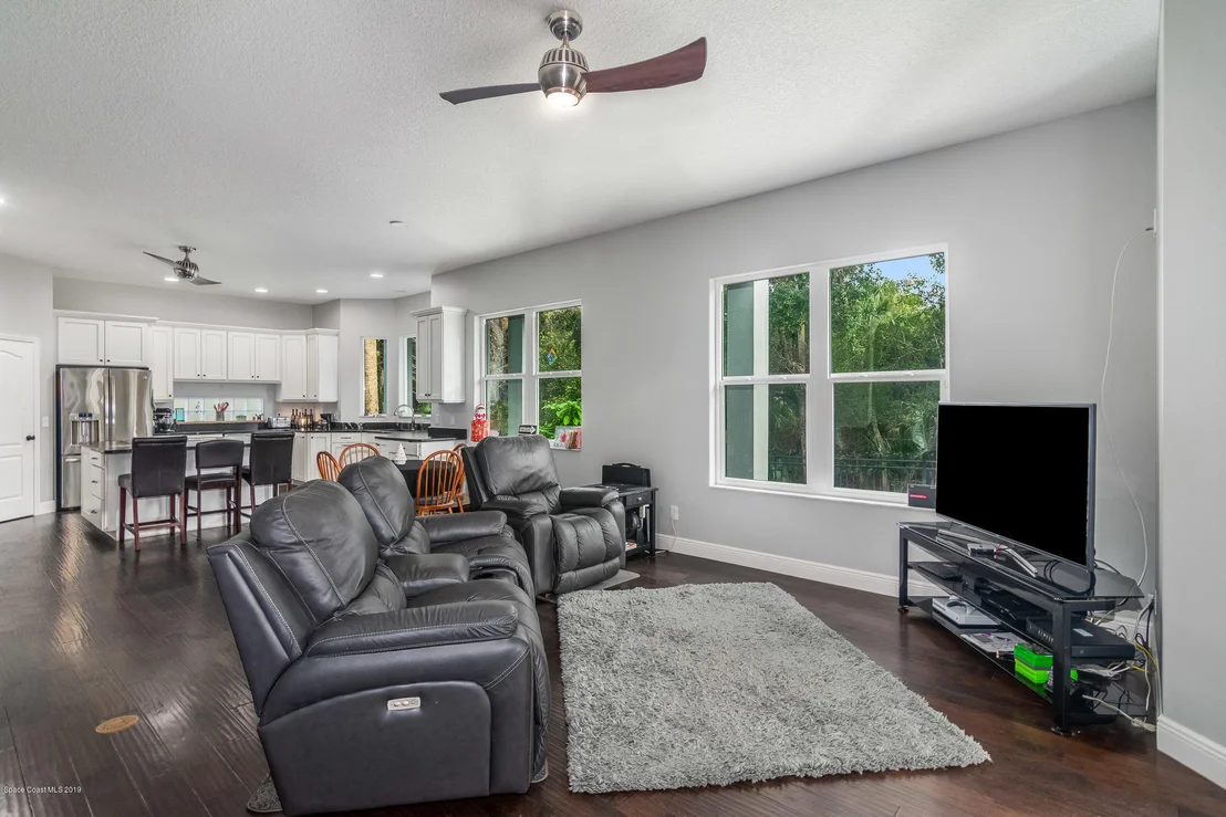 Photo of 1405 Barrow Lane