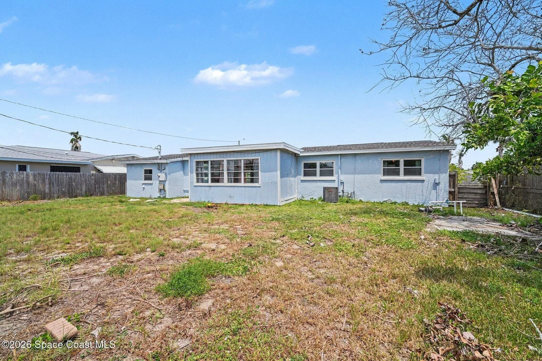 Photo of 112 SE 3rd Street