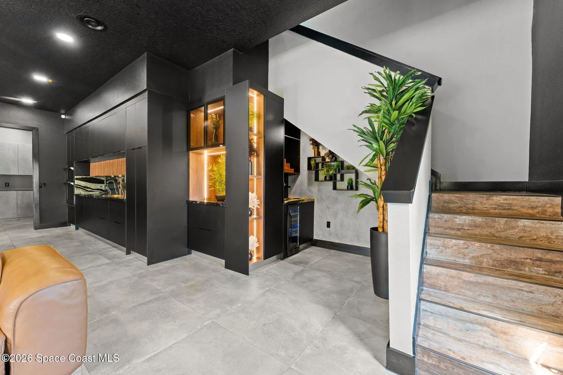 Photo of 2453 Westhorpe Drive