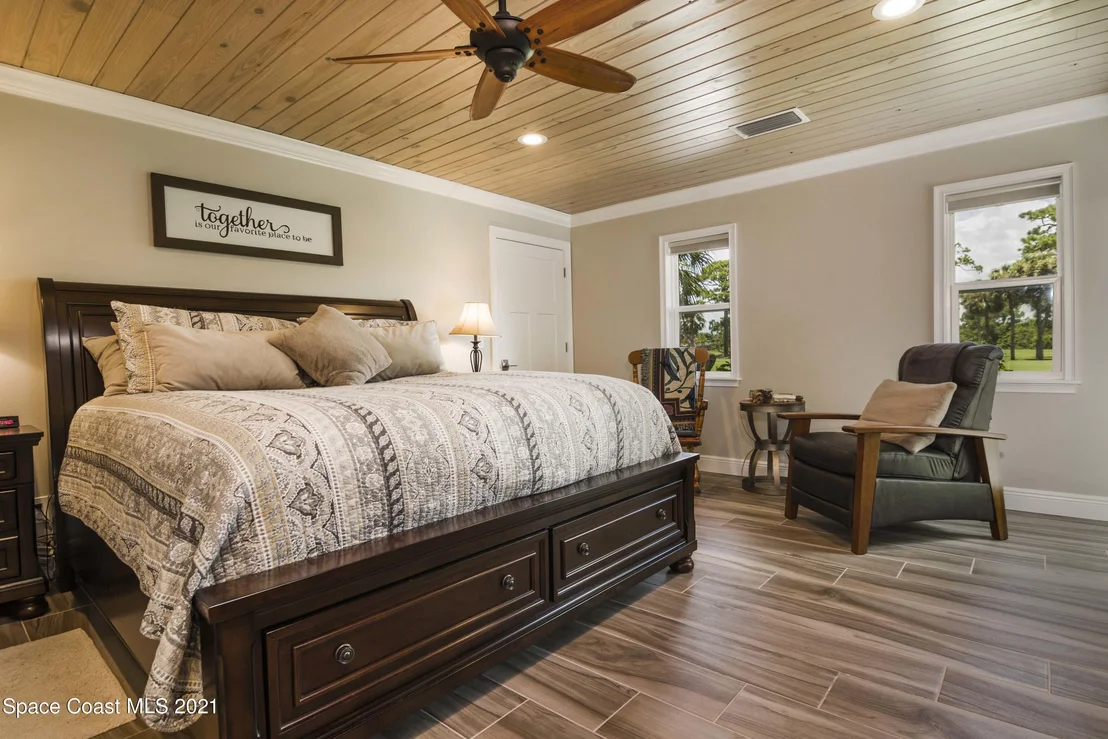 Photo of 530 Whispering Pines Circle