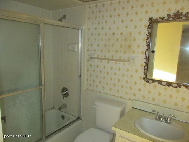 Photo of 811 Edwards Street NE