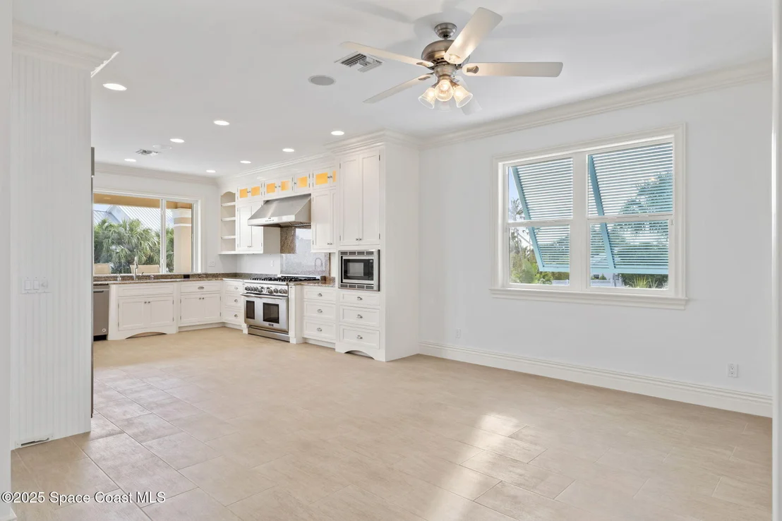 Photo of 2275 Genesea Lane
