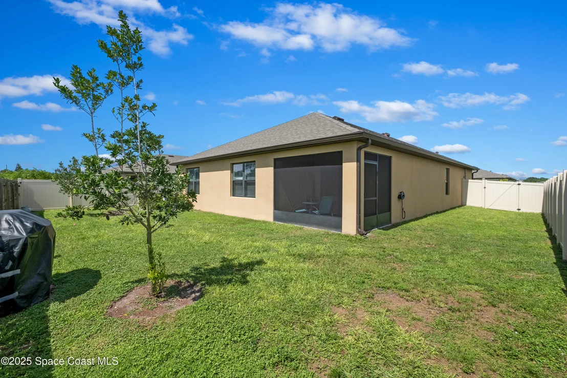Photo of 6575 Topaz Drive