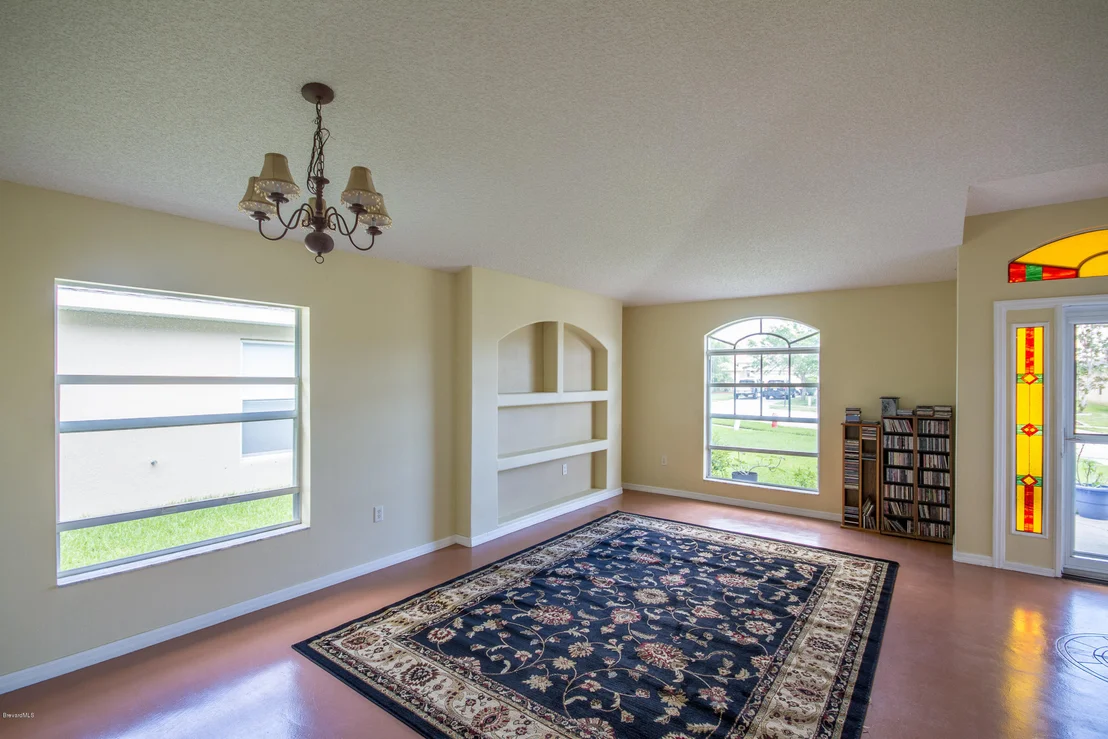 Photo of 605 Sedgewood Circle
