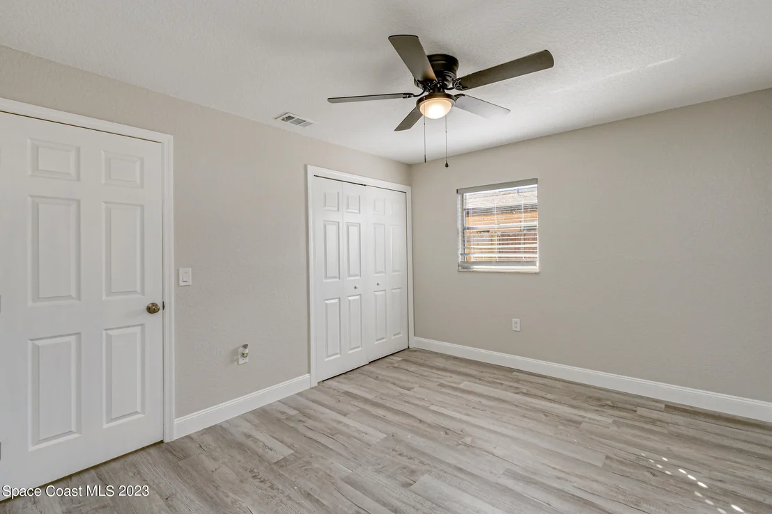 Photo of 965 Bridle Lane