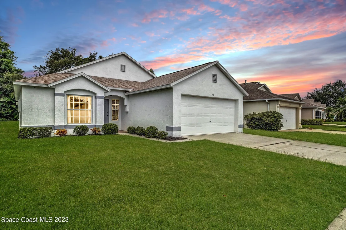 Photo of 958 Pine Creek Circle NE