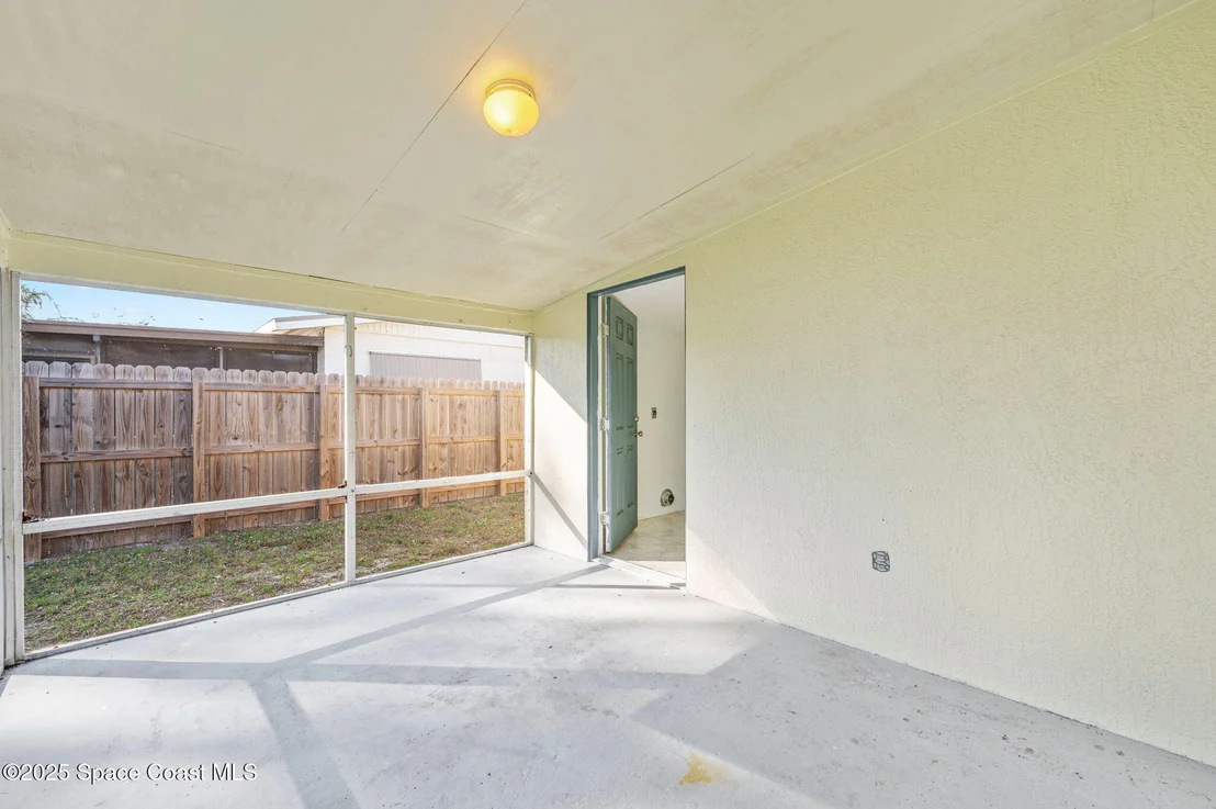 Photo of 907 Espanola Way