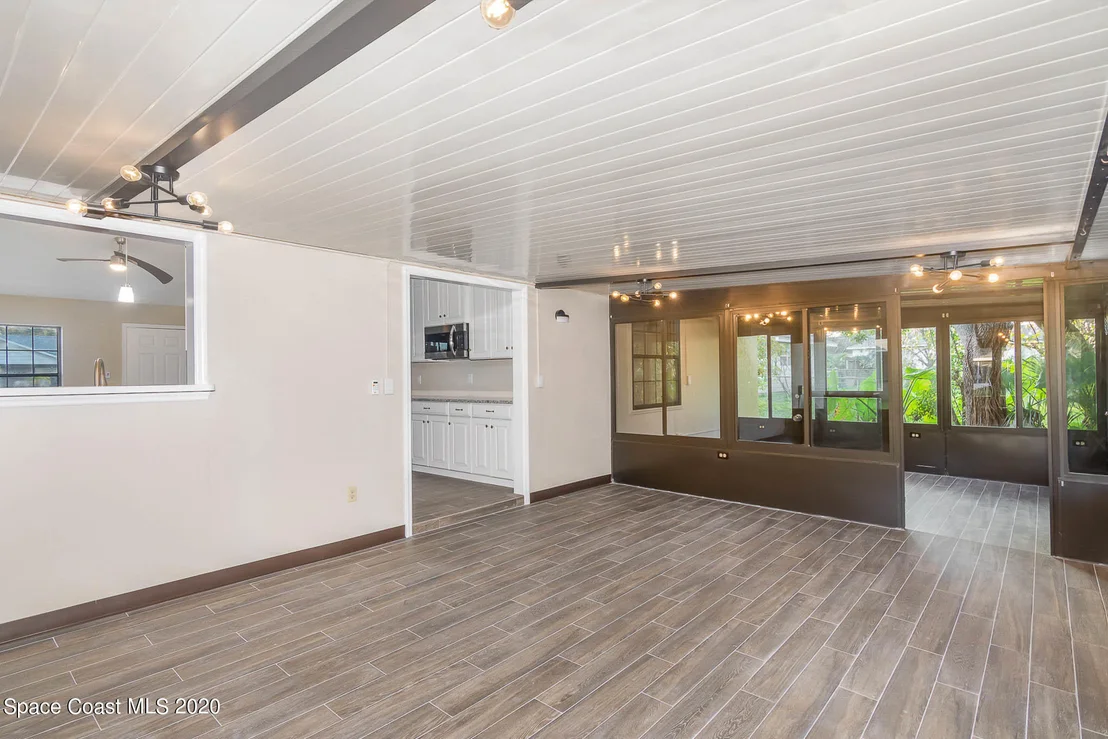 Photo of 4448 Alfred Street