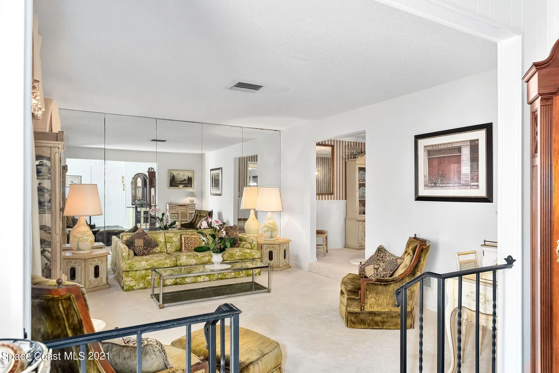 Photo of 330 Seabreeze Drive