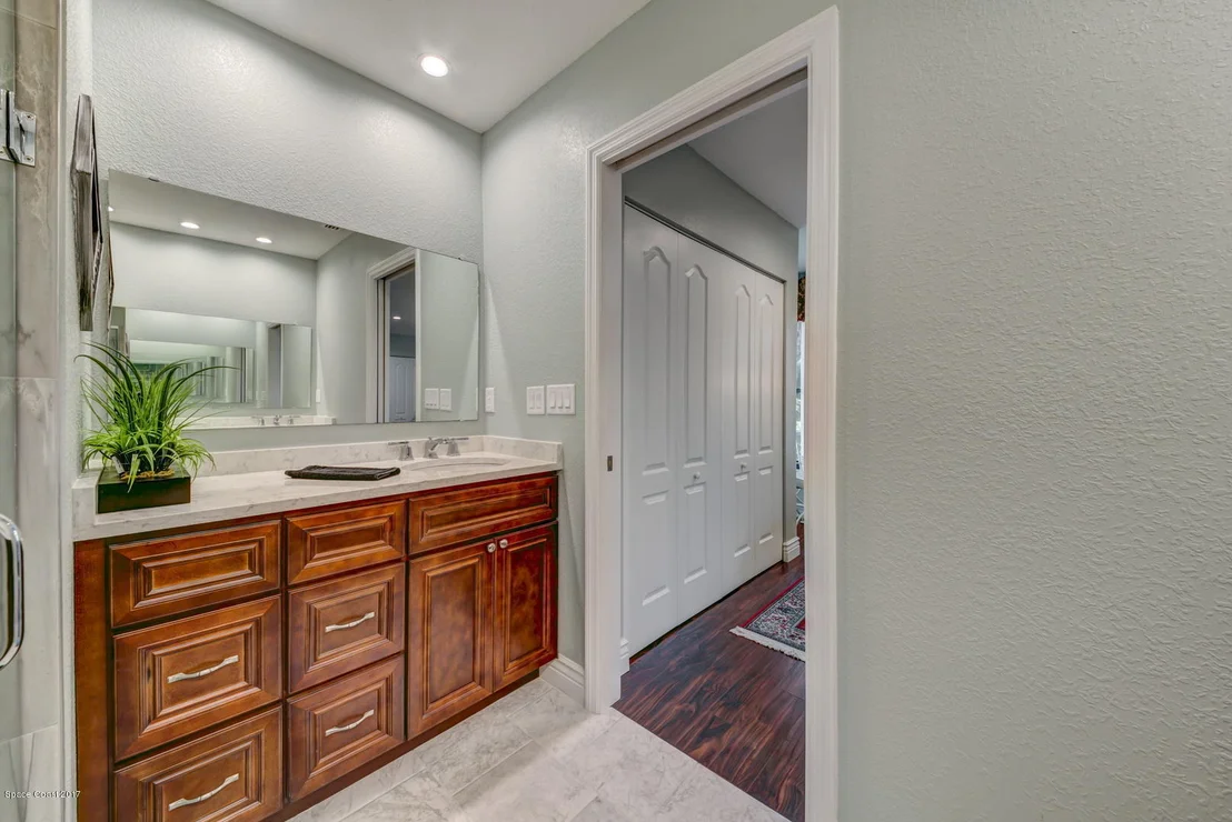Photo of 1005 Daytona Drive NE