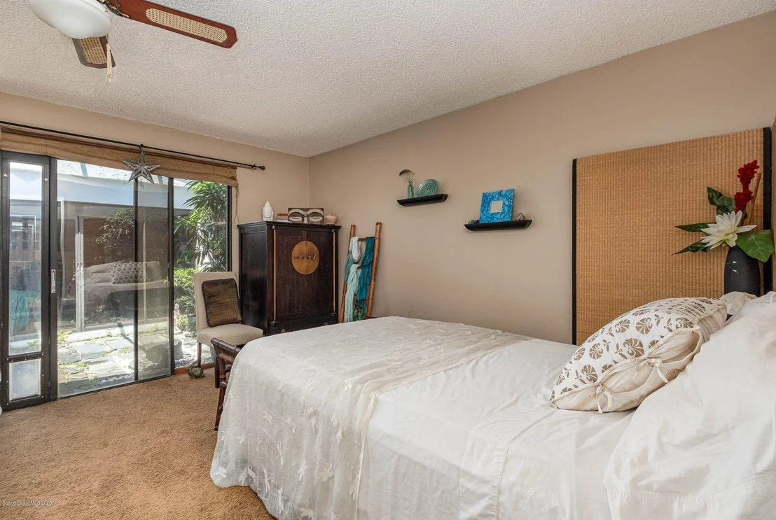 Photo of 303 Myrtlewood Road
