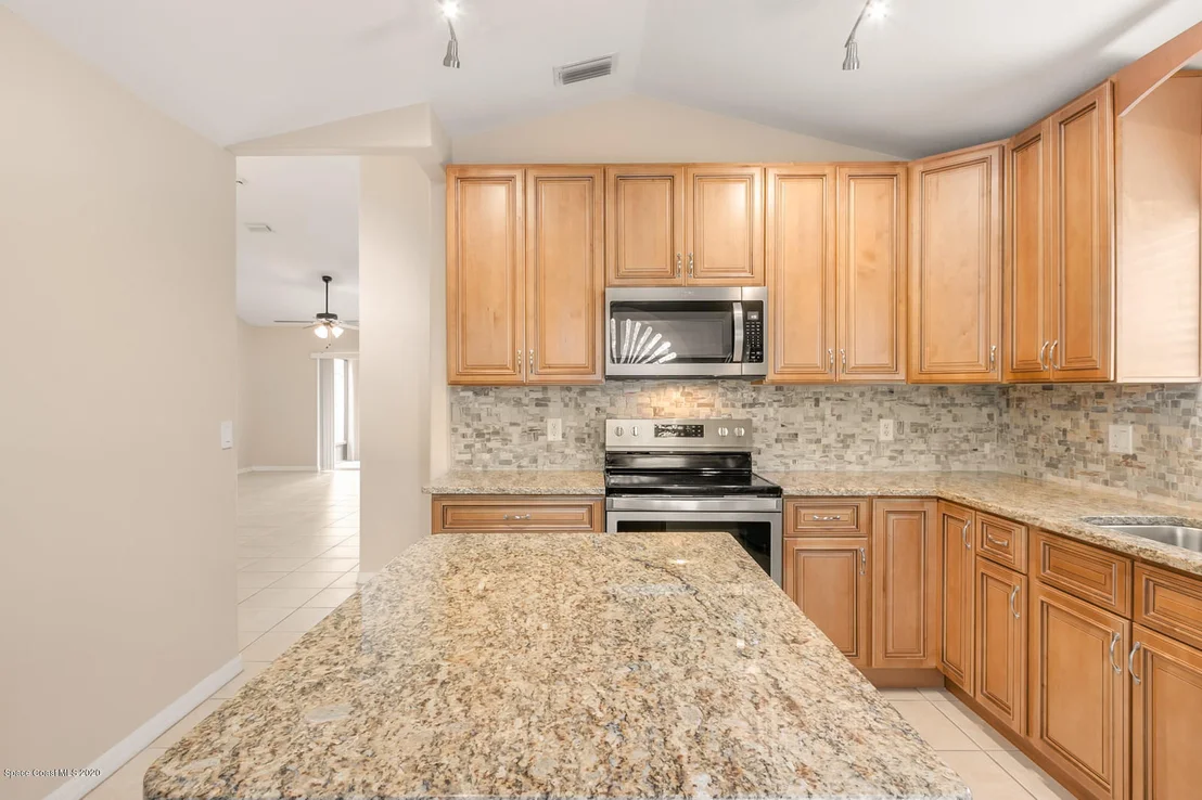 Photo of 2675 Bradfordt Drive