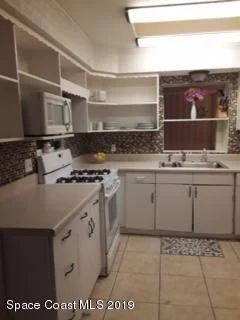 Photo of 1275 Estridge Drive
