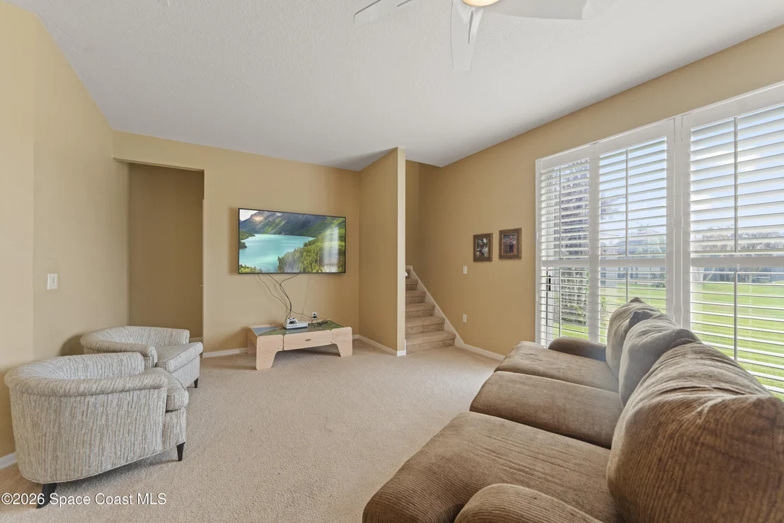 Photo of 385 Tunbridge Drive