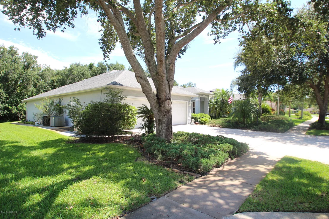 Photo of 1143 Spring Oak Drive