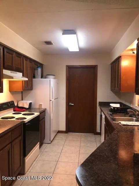 Photo of 6649 Cecil Road
