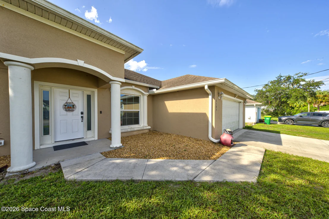 Photo of 6165 Adina Road