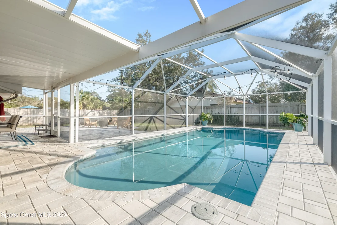 Photo of 2624 School Drive NE