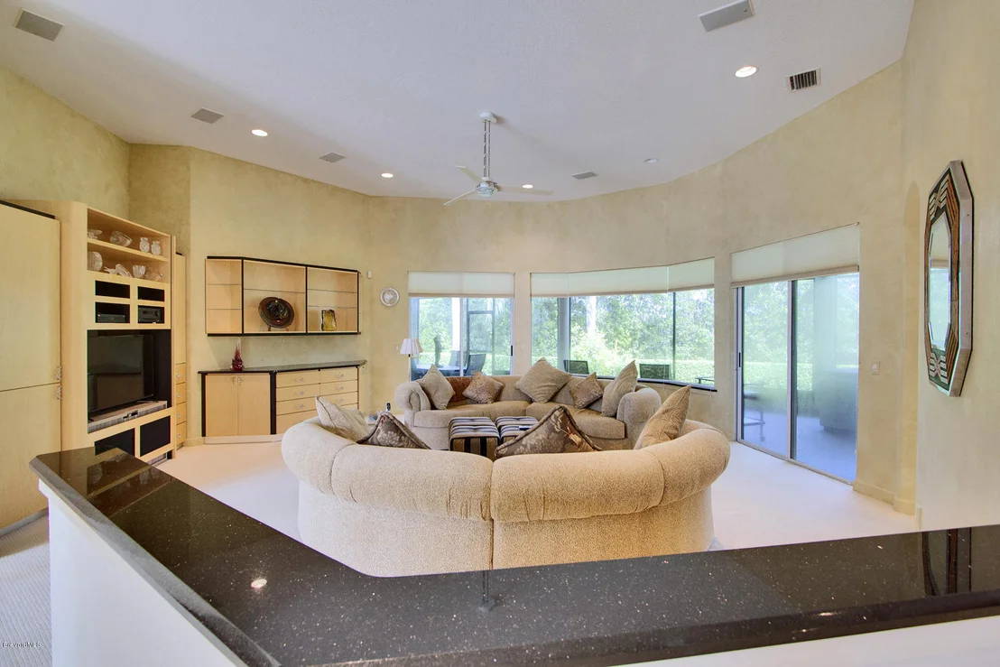 Photo of 8210 Compton Way