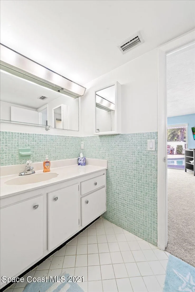 Photo of 458 Sandpiper Drive