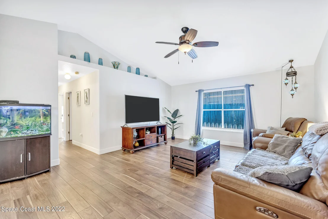 Photo of 905 Pine Baugh Street