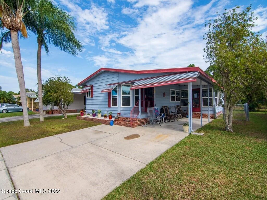 Photo of 1967 Seagrape Street NE