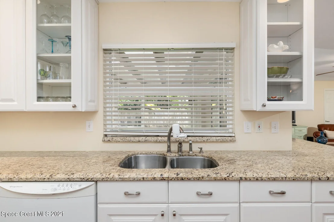Photo of 114 Eleventh Avenue