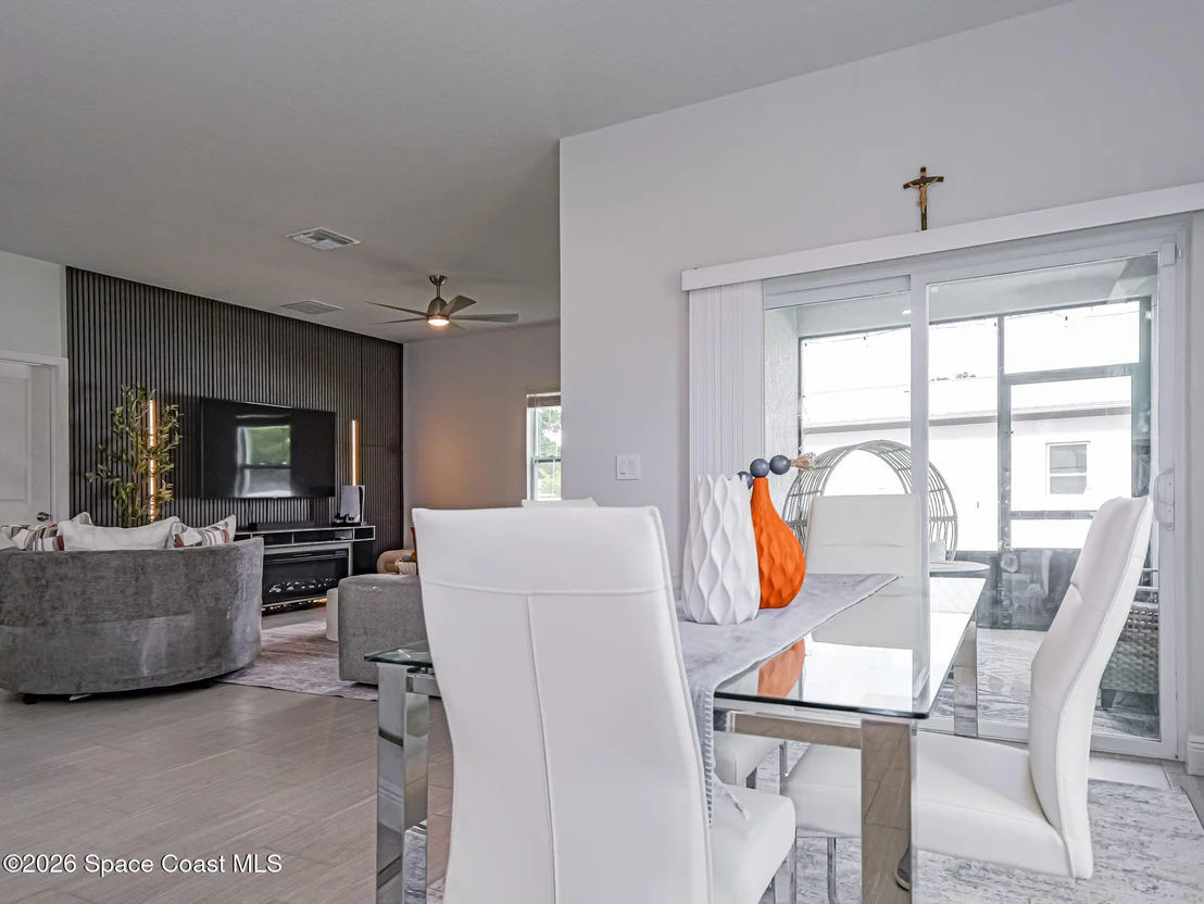 Photo of 3010 Eldron Boulevard SE