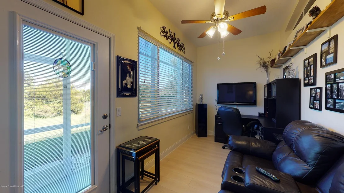 Photo of 1215 Starling Way