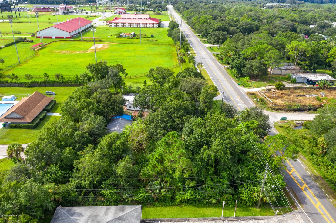 Photo of 00 Friday Road